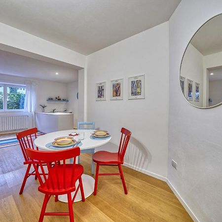 Centrally Located Apartment With Parking Space Калдаро Екстериор снимка