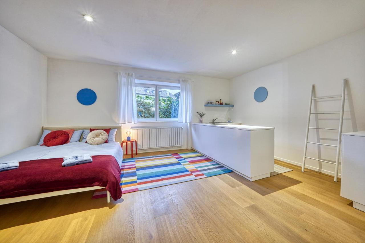 Centrally Located Apartment With Parking Space Калдаро Екстериор снимка